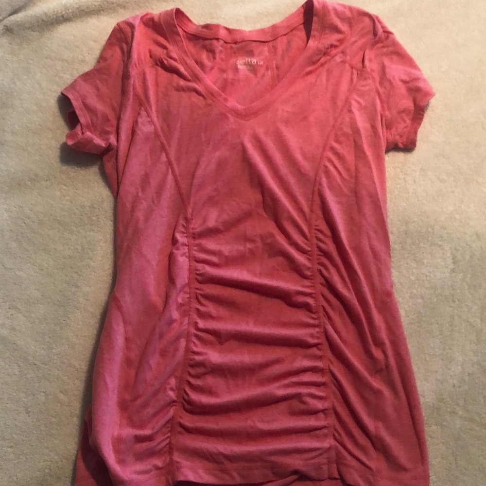Zella fitted and flattering tee